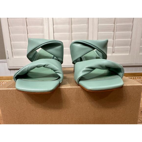 Marc Fisher Women's Kari High Heel Sandals Size 7.5 NWOB Faux Leather Slip Ons - Picture 6 of 12